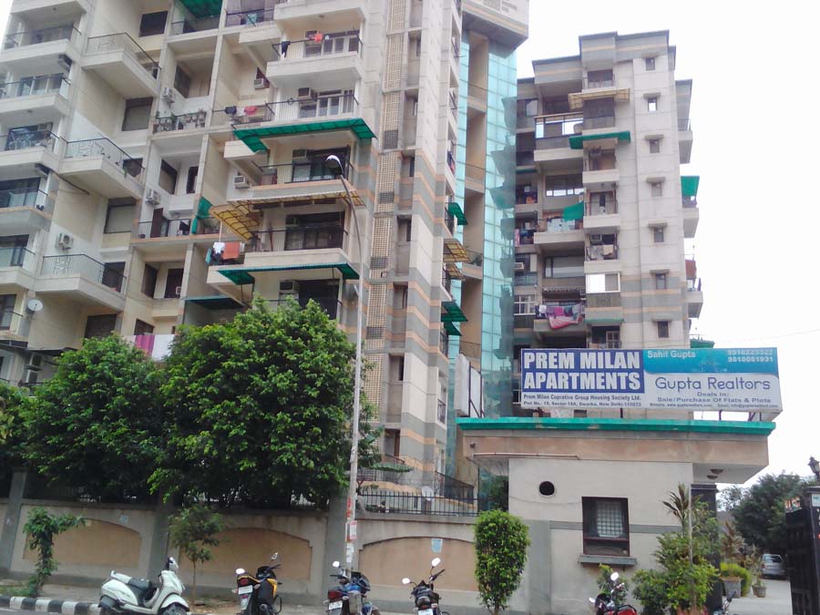 Sector 18, plot 19, Prem Milan Apartment (Guru Nanak Resi)